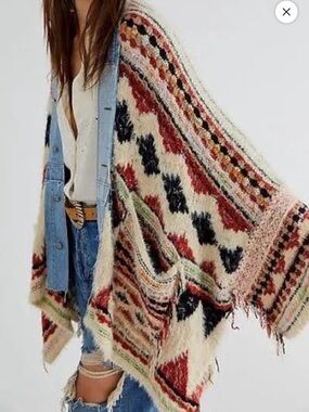 Free people - running wild poncho - M/L - SOLD OUT AND SUPER RARE